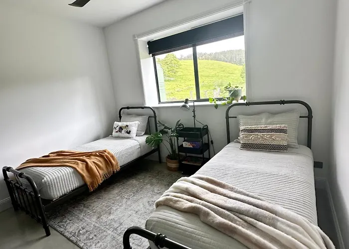 Waterfall Unit Farm Stay
