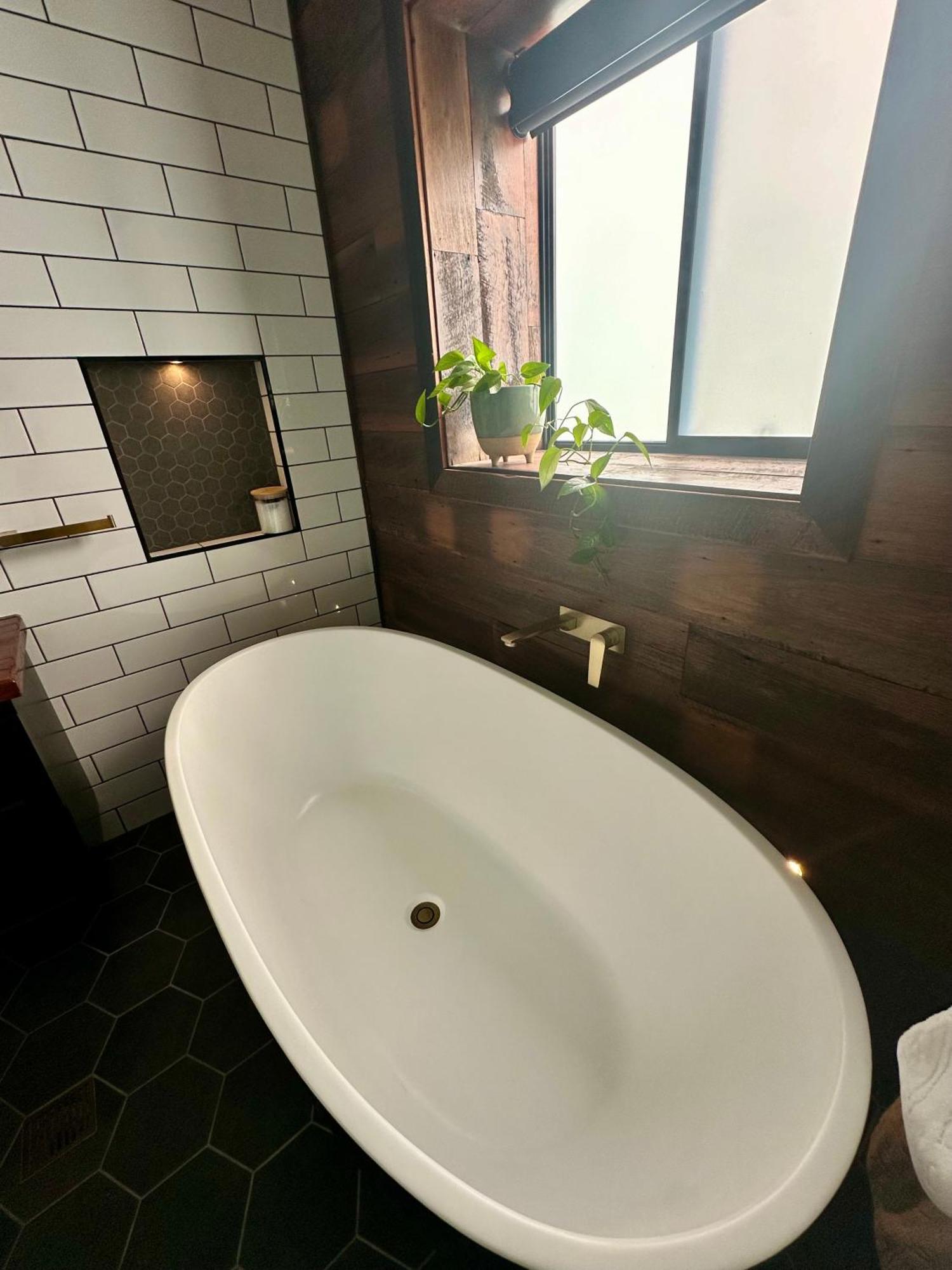 Waterfall Unit Farm Apartment Upper Orara